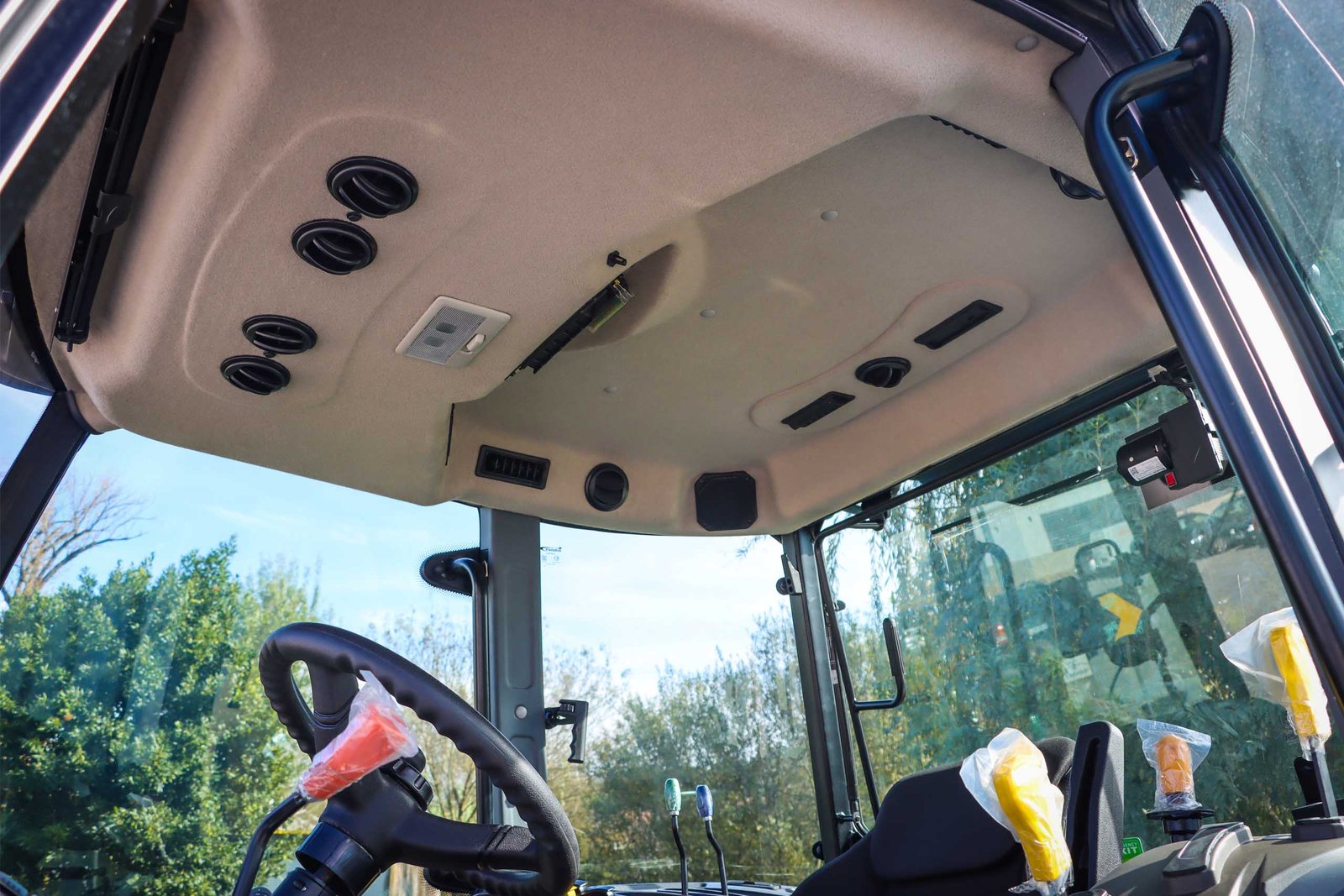 Solis 75XL sem cab 6